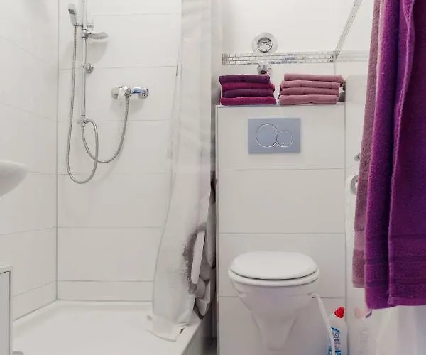 Appartement Ferienwohnung *